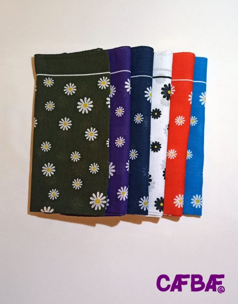 CAFBAF-8519-kare-bandana-papatya